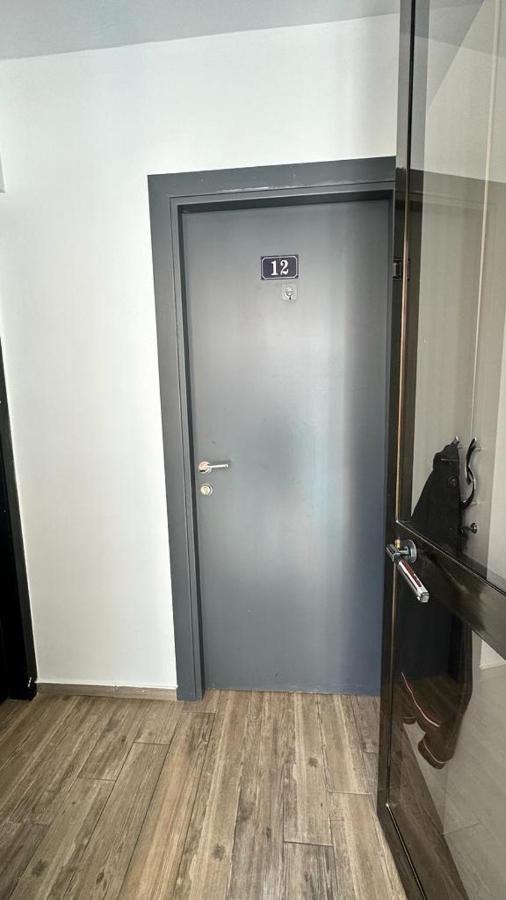 Apartament Host Elios Tirana Zewnętrze zdjęcie