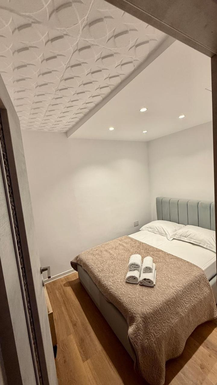 Apartament Host Elios Tirana Zewnętrze zdjęcie