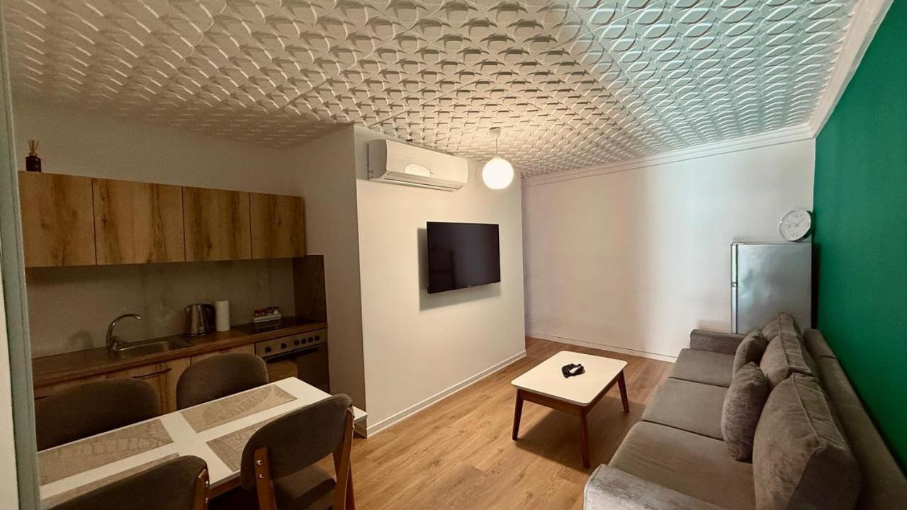 Apartament Host Elios Tirana Zewnętrze zdjęcie